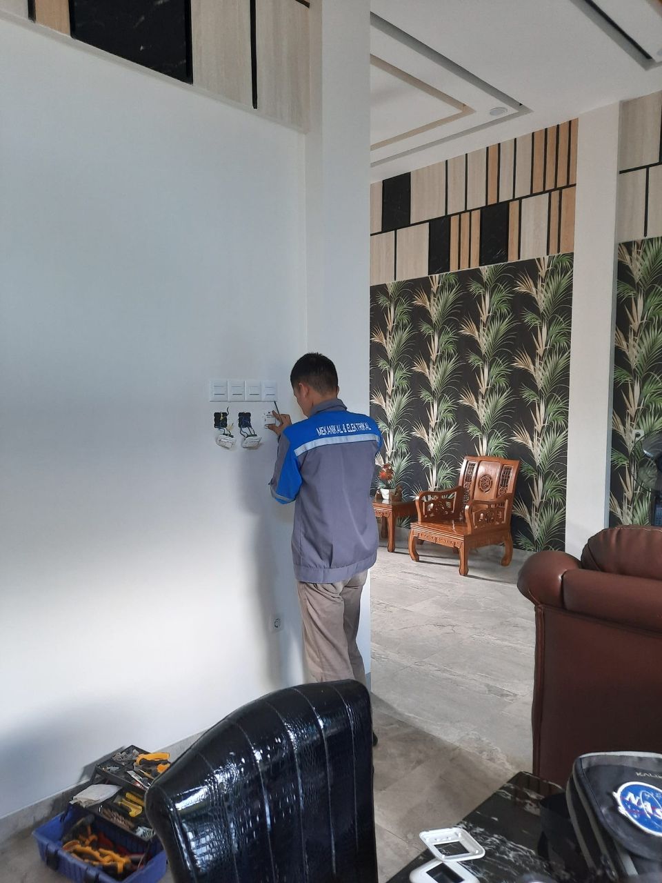 Pengadaan dan jasa instalasi listrik