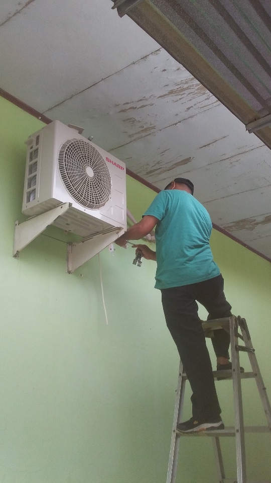 Pengadaan barang dan jasa instalasi AC